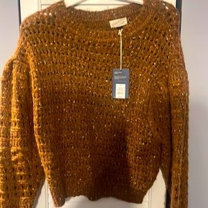 Vintage thread, longsleeved sweater